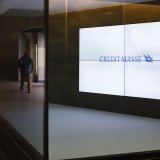 Une "plainte type" doit être déposée lundi au tribunal commercial de Zurich par de petits actionnaires de Credit Suisse.